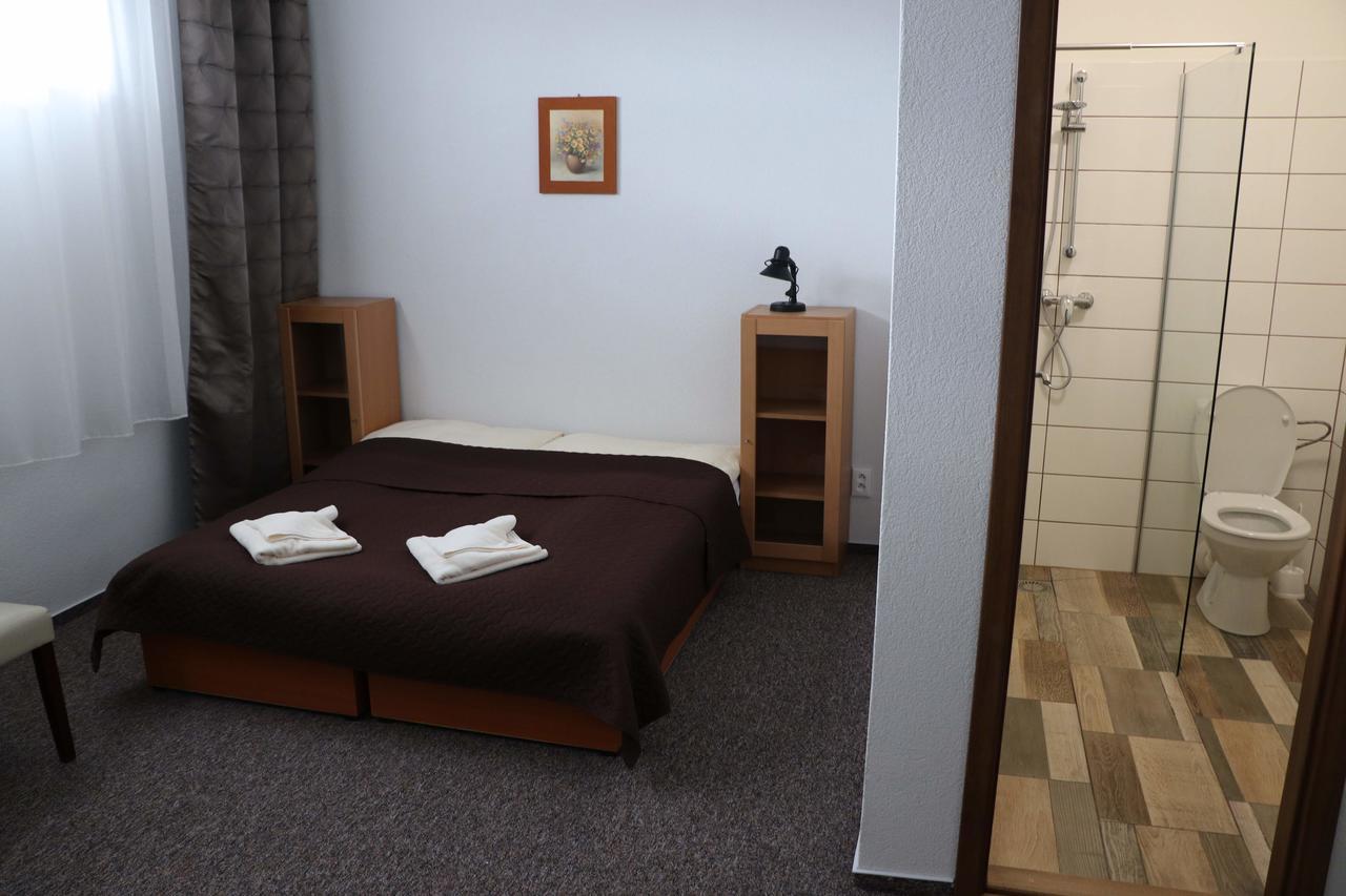 Penzion B5 Kežmarok Exterior foto